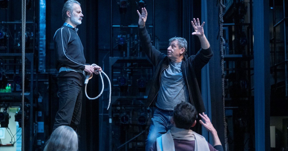 la-opera-que-no-se-pudo-estrenar-en-plena-guerra-de-malvinas-por-transcurrir-en-un-barco-ingles,-y-que-ahora-llega-por-primera-vez