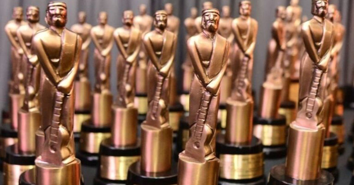 clarin-gano-el-martin-fierro-a-mejor-documental