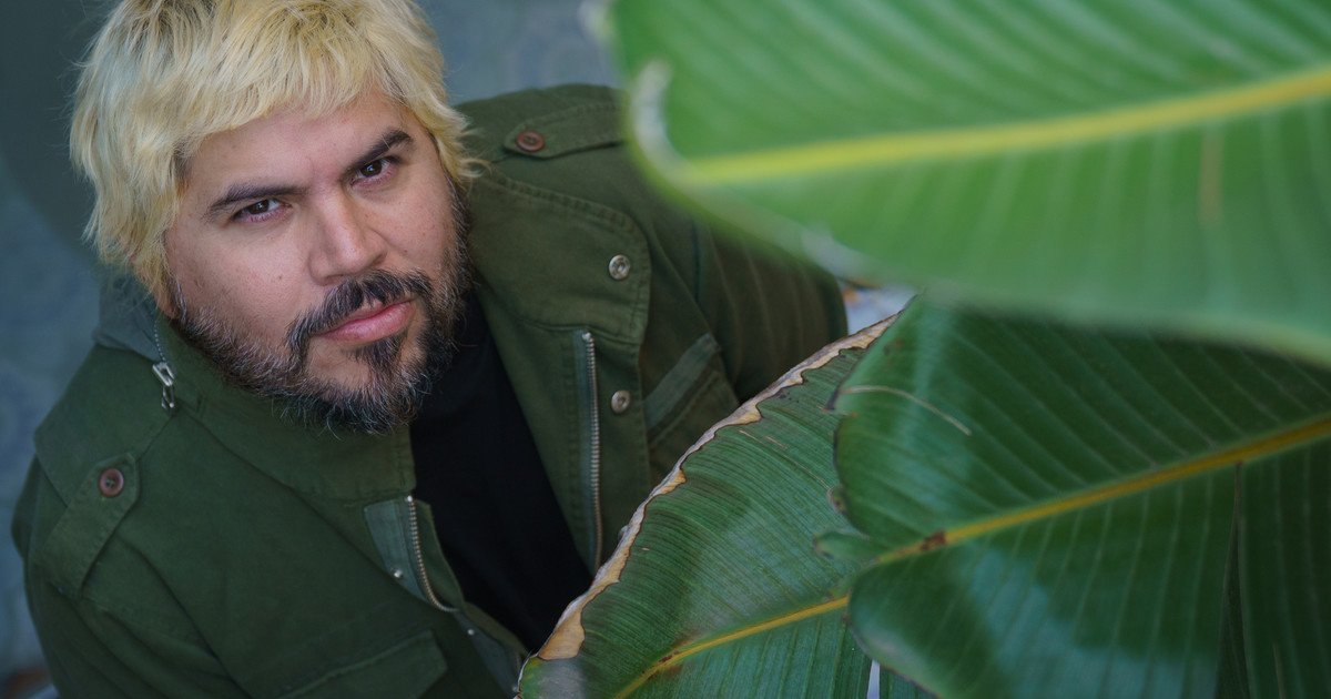 santi-motorizado,-el-rockero-indie-que-todos-buscan-para-un-hit,-desde-vicentico-y-dillom-hasta-wos-y-la-fiesta-fa!