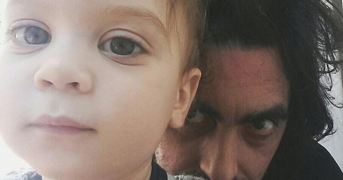 la-emotiva-cancion-que-el-tecladista-del-indio-solari-hizo-para-su-hijo-que-murio-de-un-cancer-fulminante-a-los-dos-anos-de-edad