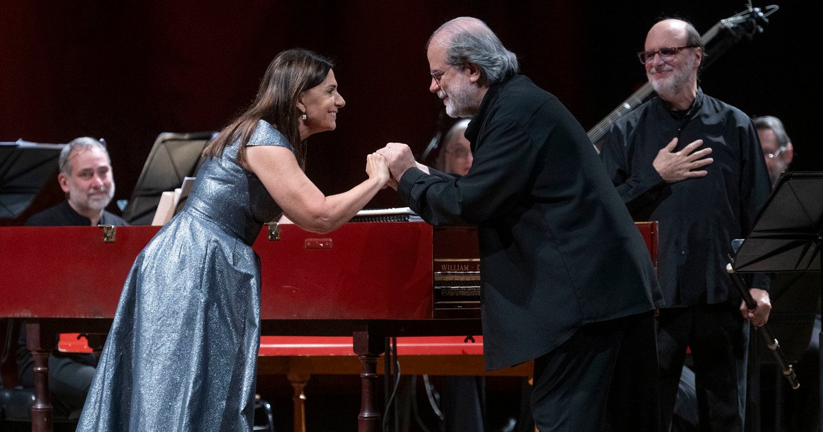 el-regreso-triunfal-al-colon-de-la-orquesta-barroca-argentina,-con-la-soprano-veronica-cangemi-y-el-director-italiano-(y-rosarino)-andrea-marcon-giammaria