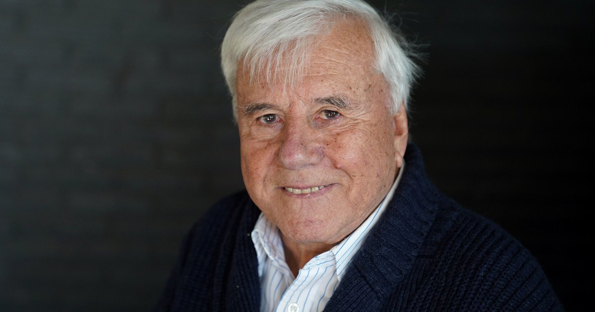 fernando-bravo,-el-caballero-de-la-radio:-nunca-un-insulto-y-el-retiro-a-la-vuelta-de-la-esquina