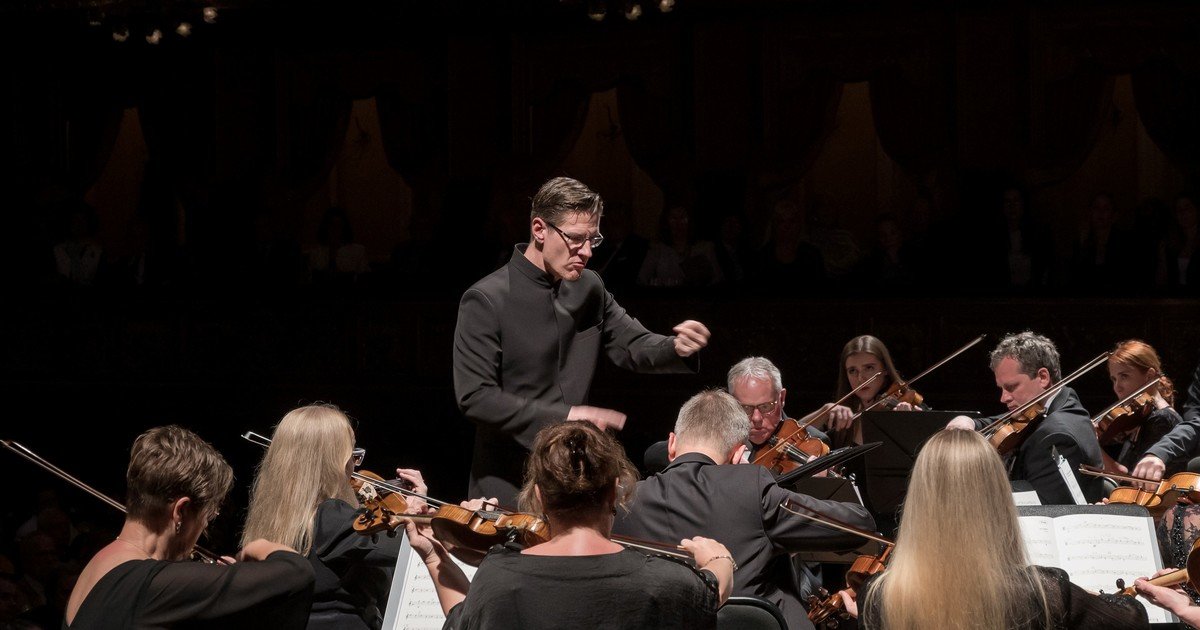 el-cierre-del-mozarteum-argentino-en-el-colon-fue-una-luminosa-celebracion-de-la-simplicidad,-el-silencio-y-la-pureza