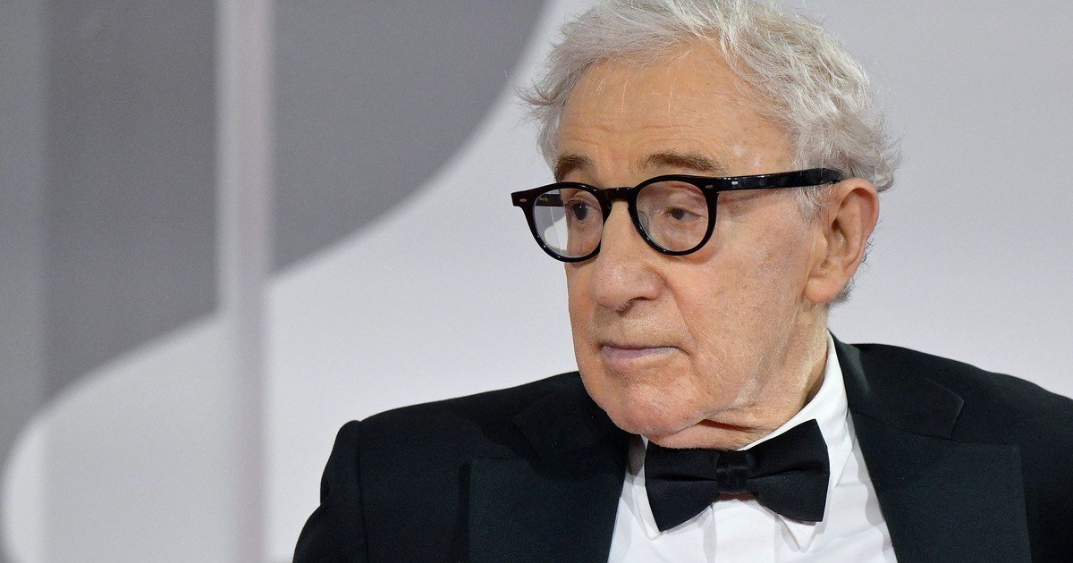 woody-allen-cumplio-90-anos-entre-elogios-y-cuestionamientos:-como-paso-del-prestigio-a-la-cancelacion