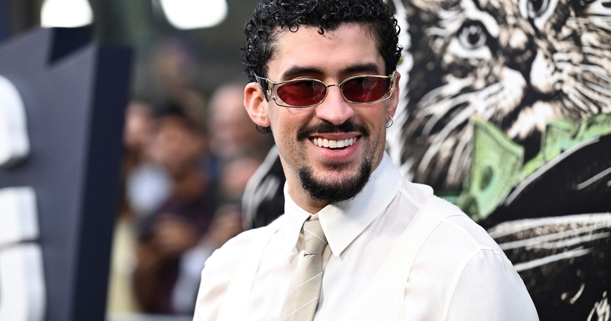 una-mujer-demando-a-bad-bunny-por-16-millones-de-dolares:-cual-fue-el-motivo