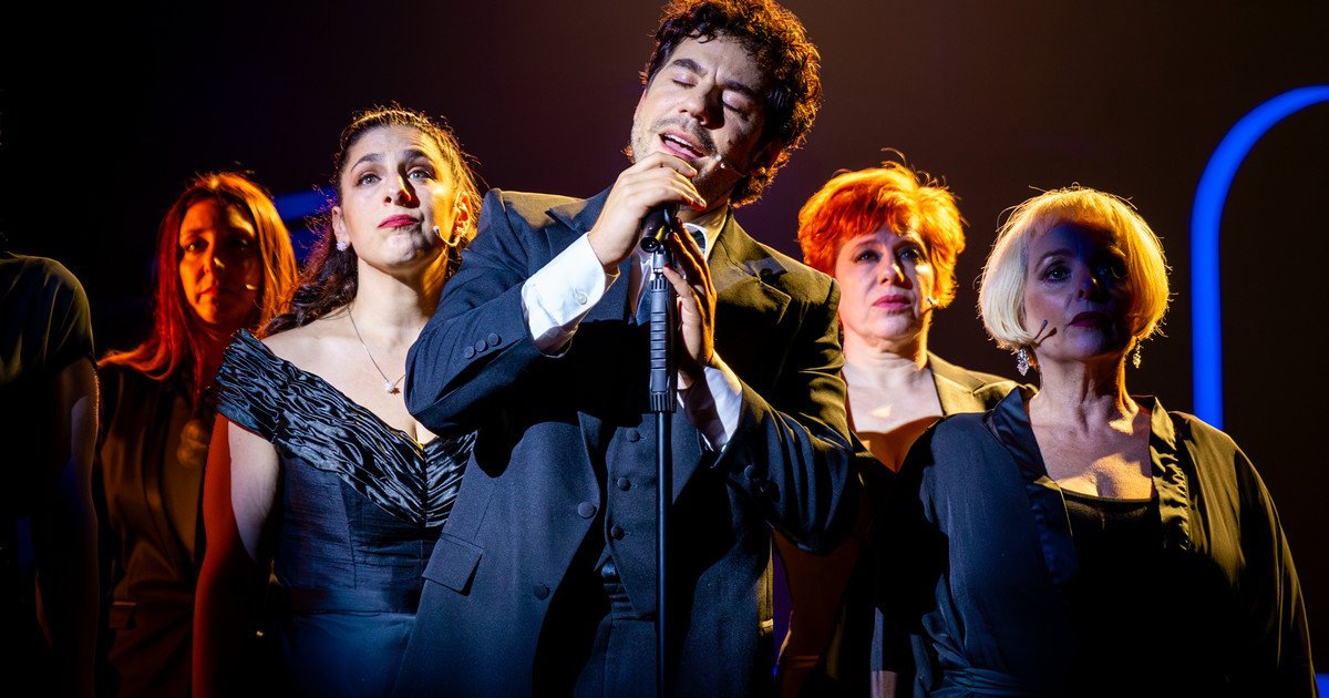 fer-dente-debuto-con-company,-y-arranco-la-temporada-de-los-musicales