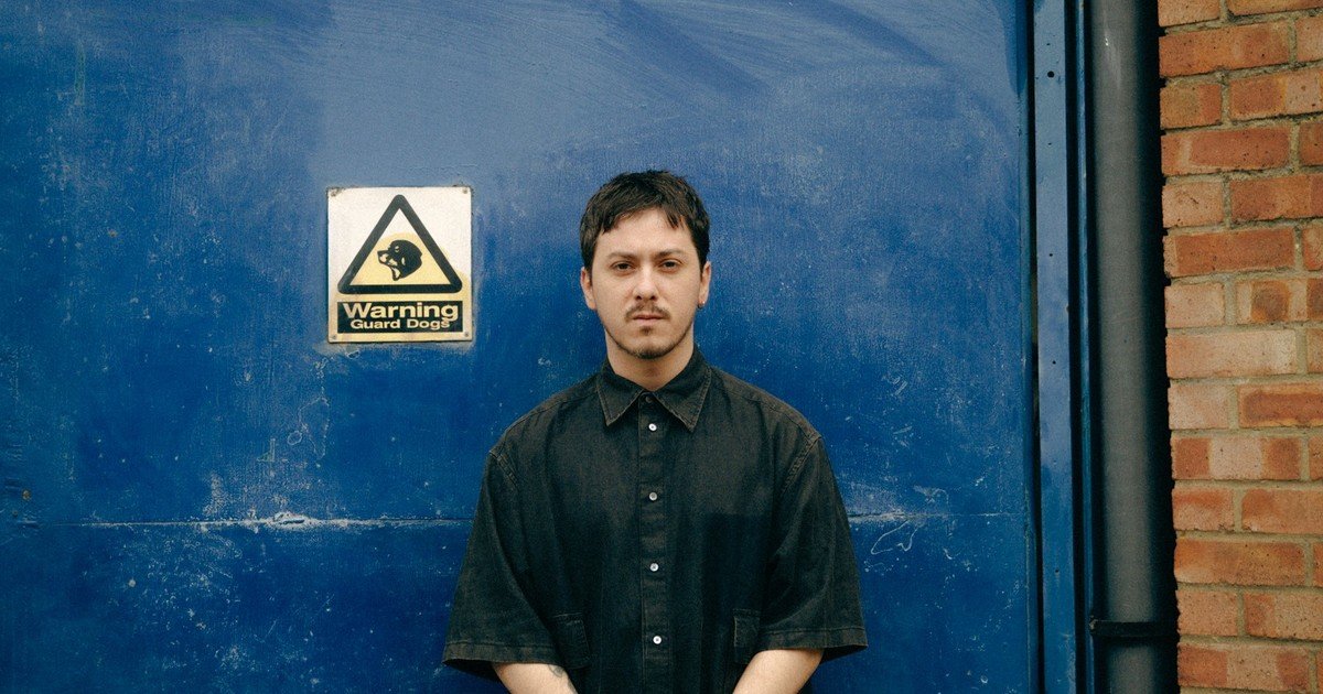 pat-alvarez,-el-musico-argentino-que-hizo-la-cancion-que-cierra-la-nueva-temporada-de-«emily-in-paris»