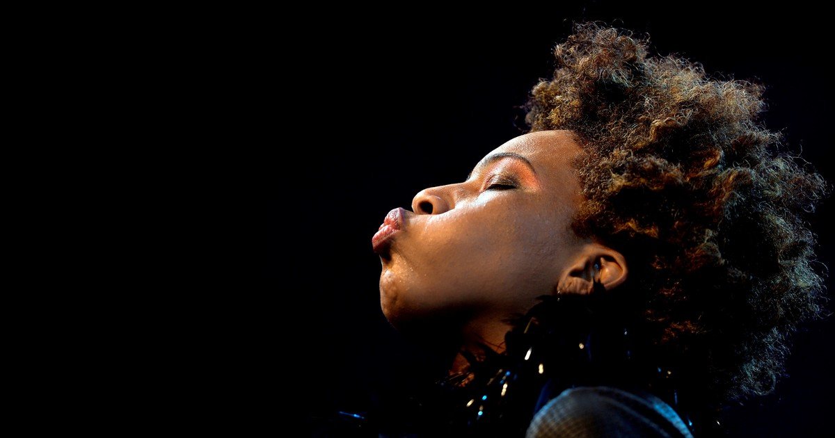 macy-gray,-la-cantante-con-una-voz-de-cien-anos,-que-teme-que-la-tecnologia-nos-convierta-en-robots-y-la-inteligencia-artificial-mate-la-musica