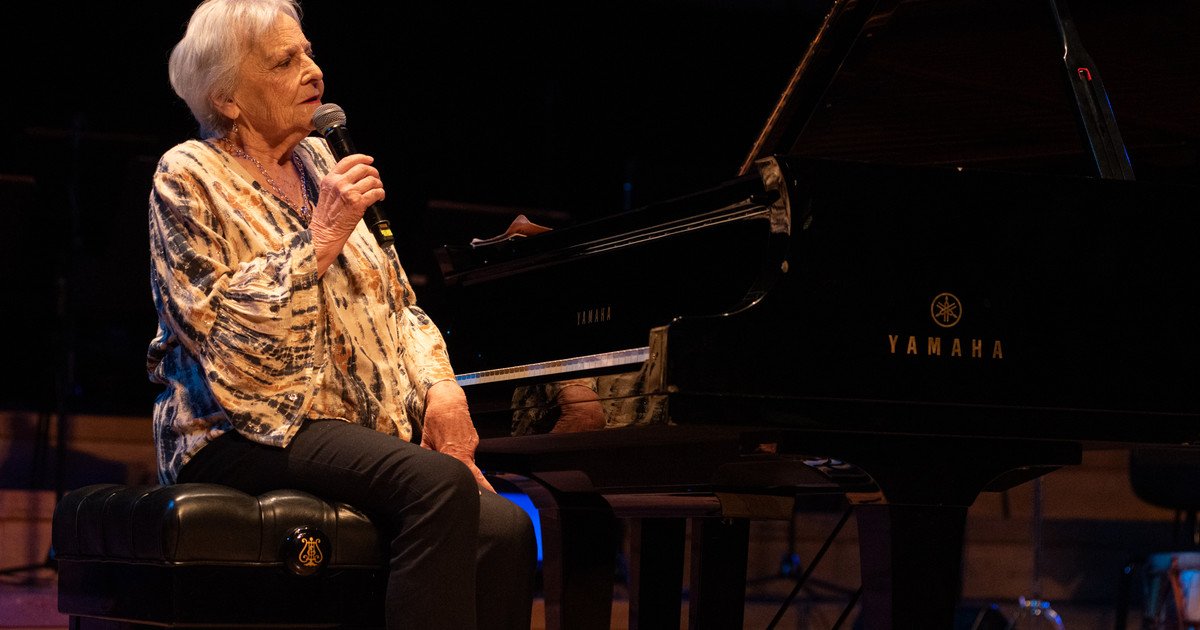 hilda-herrera-y-saul-cosentino-demuestran-que-el-pasado-no-pesa-cuando-todavia-empuja-hacia-adelante