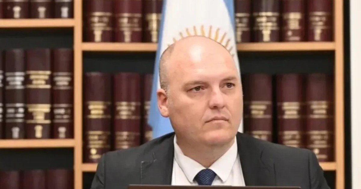 validan-el-fallo-del-juez-de-chubut-que-quedo-expuesto-por-usar-ia:-“aqui-tienes-el-punto-iv-reeditado,-sin-citas-y-listo-para-copiar-y-pegar”