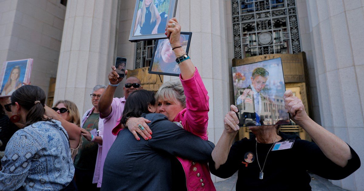 historico-fallo-en-eeuu.:-condenan-a-meta-y-youtube-por-danar-la-salud-mental-de-una-joven-con-diseno-“adictivo”