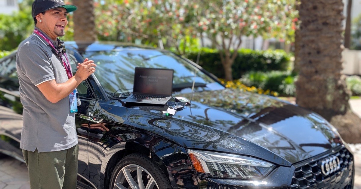 hackear-un-audi-en-miami:-ekoparty-mostro-en-sus-“villages”-el-espiritu-de-la-comunidad-hacker