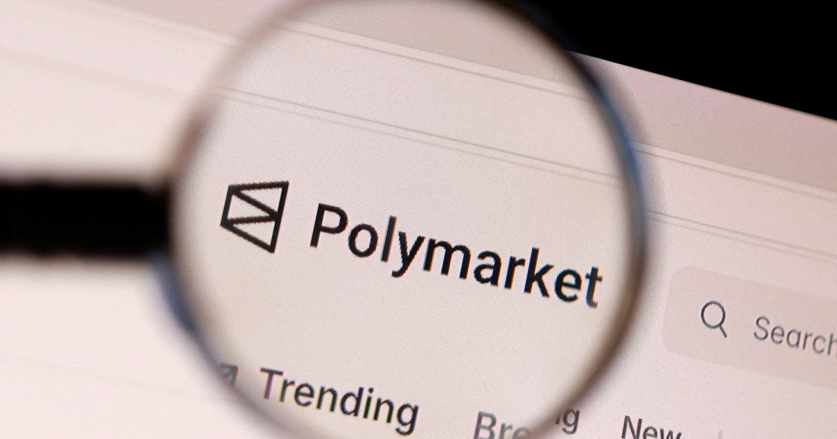 demandan-a-un-empleado-de-google-por-ganar-1,2-millones-de-dolares-apostando-en-polymarket-quienes-serian-los-personajes-mas-buscados-de-2025