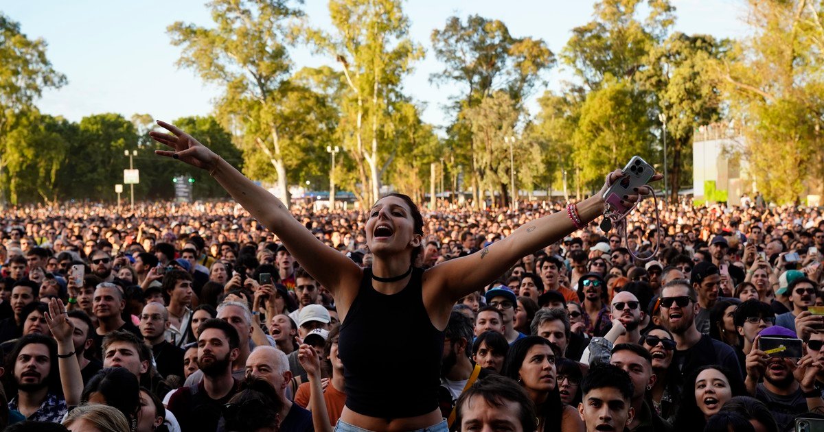 primavera-sound-buenos-aires-2026:-quien-toca-cada-dia,-los-precios-y-como-comprar-las-entradas