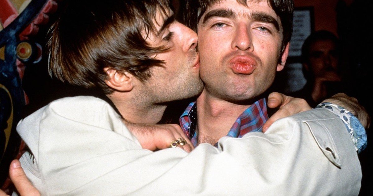 oasis-revelo-el-primer-trailer-de-«no-mires-atras-con-ira»:-asi-sera-la-pelicula-sobre-la-reconciliacion-de-liam-y-noel-gallagher