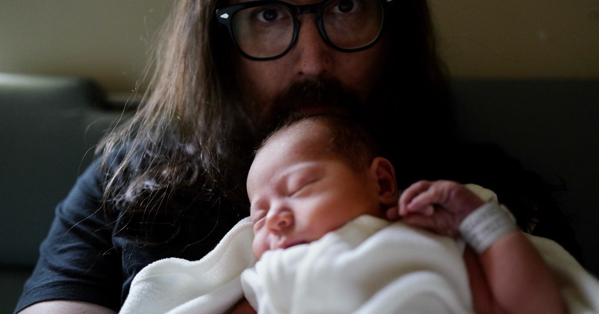«hemos-creado-un-ser-humano»:-nacio-el-primer-nieto-de-john-lennon