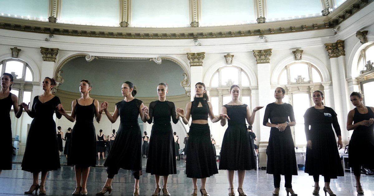 el-palacio-libertad-sera-el-punto-de-encuentro-de-danzas-de-paises-separados-por-mas-de-13.000-kilometros