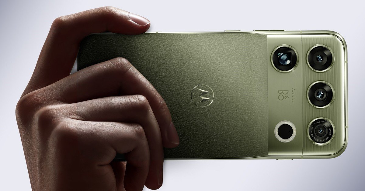 motorola-signature-27:-asi-es-el-nuevo-celular-premium-que-desafia-al-iphone-18-pro-con-una-camara-de-200-mp