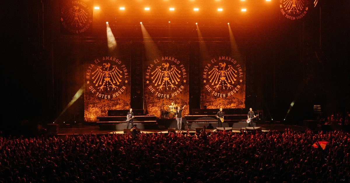 la-despedida-de-die-toten-hosen-de-la-argentina:-la-banda-de-punk-rock-alemana-jugo-de-local,-y-con-emocion,-en-el-movistar-arena